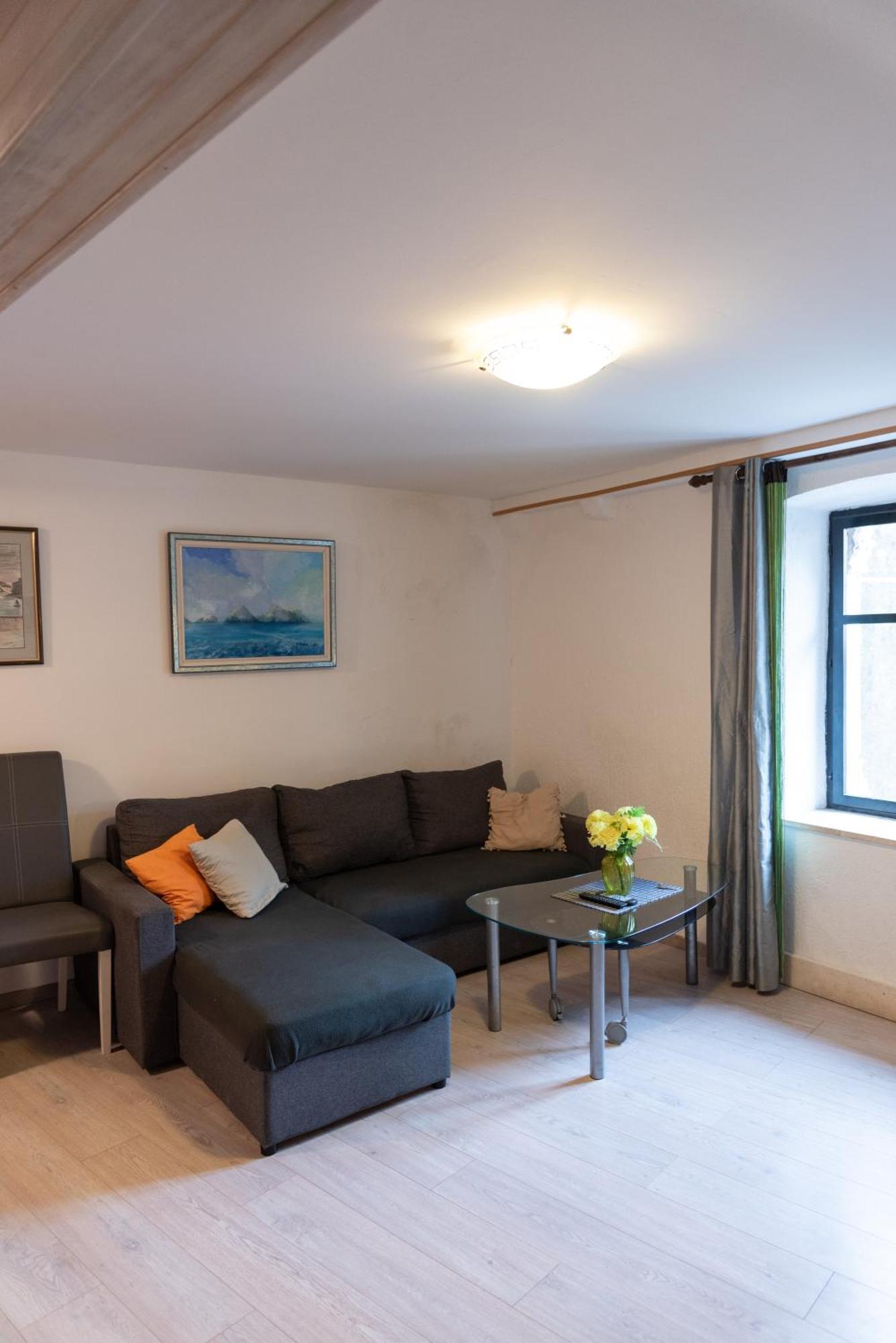 Located Duplex * Dubrovník